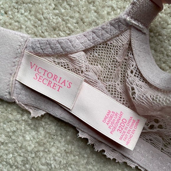 Victoria’s Secret Dream Angels Push-up 32DD - Picture 3 of 3